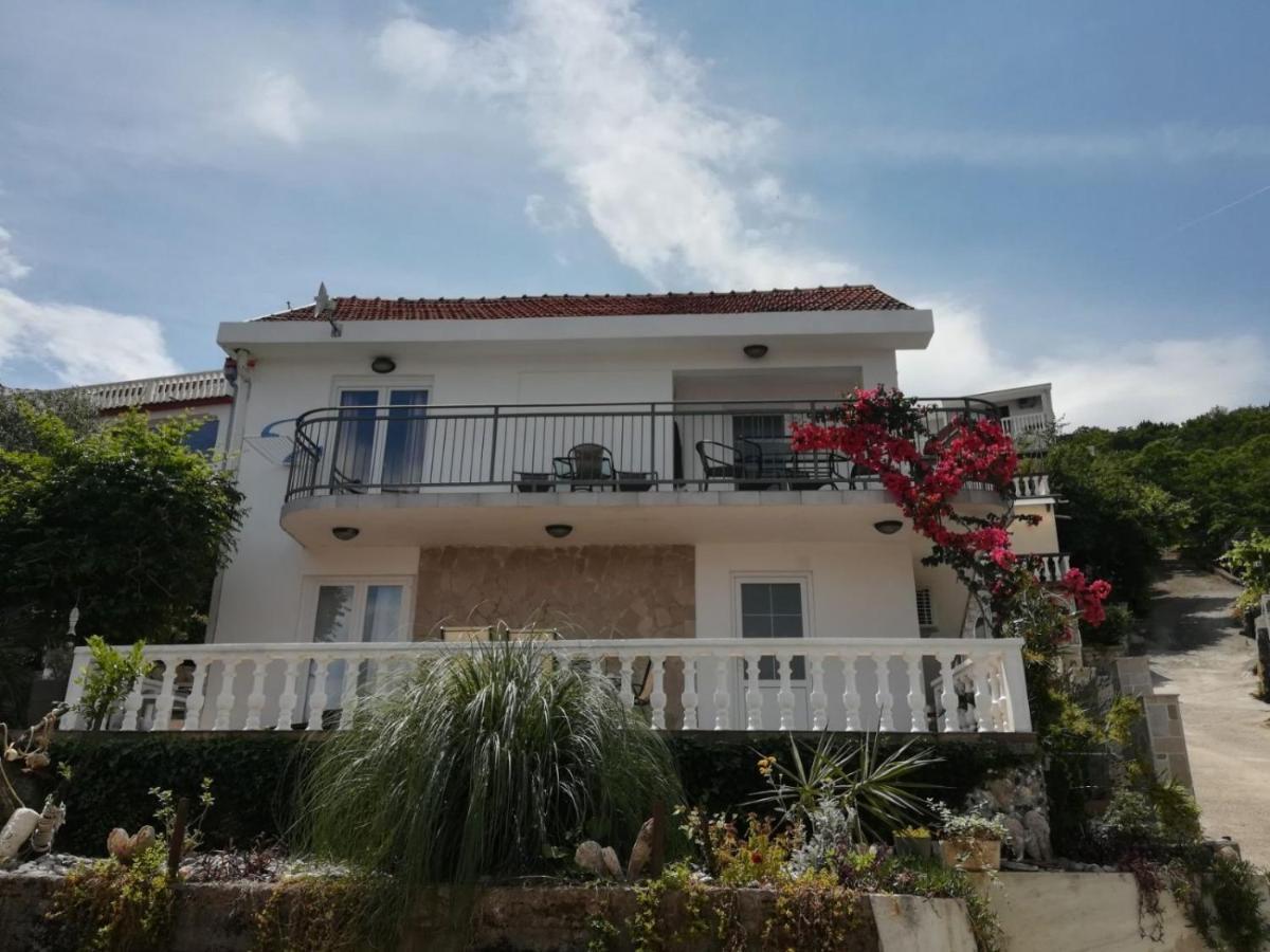 Apartments Obradovic Krasići Bagian luar foto