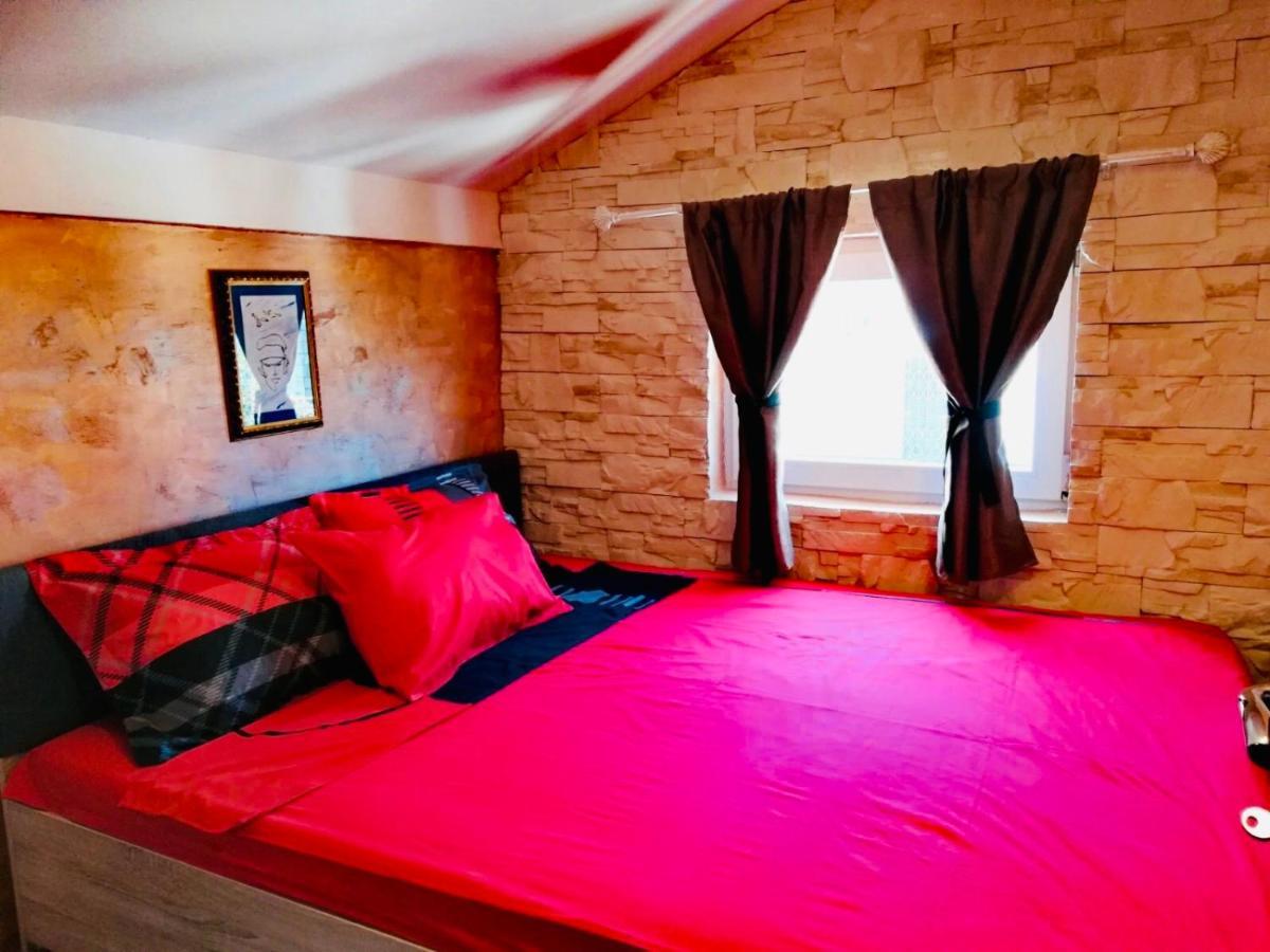 Apartments Obradovic Krasići Bagian luar foto